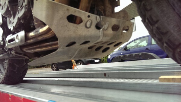 2.jpg (264.89 KiB) 2980 mal betrachtet hier ist der "Kiesel" eingeschlagen...