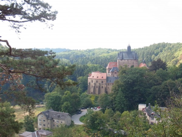 Burg Kriebstein hoch über der Zschopau
