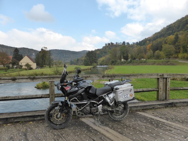 XT-Neideck (1).JPG (382.82 KiB) 3900 mal betrachtet Vor Ruine Neideck