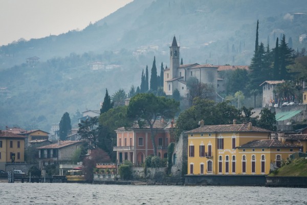 In Gargnano nur ein kurzer Gelati- und Fotostopp