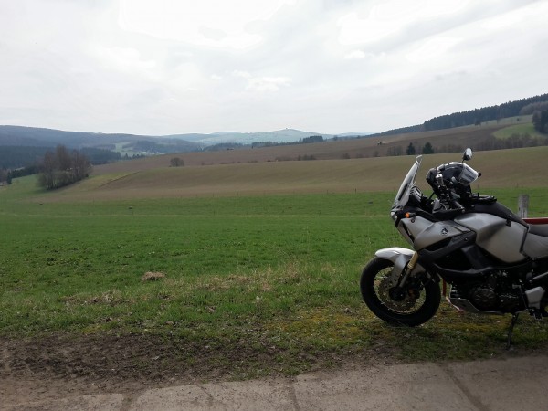 In der erzgebirgischen Pampa....im Hintergrund der &quot;Schwartenberg&quot;