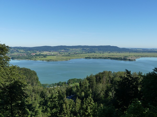 Kochelsee um knapp nach 08:30 h...