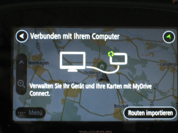 Das Sollte beim Anschließen am Computer auf dem Navi stehen