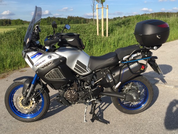 IMG_0506.JPG (291.95 KiB) 3478 mal betrachtet Kühler-Gitter in silber