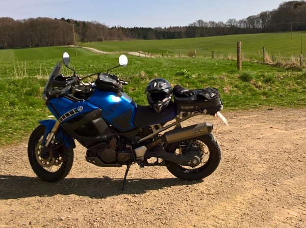 WP_20170330_12_02_43_Pro.jpg (239.32 KiB) 3494 mal betrachtet Irgendwo im Bergischen, warm und staubig wars.