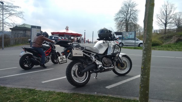 am Sorpesee.jpg (171.01 KiB) 3187 mal betrachtet am Sorpesee