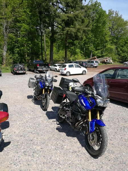 IMG_20170521_153226.jpg (231.13 KiB) 3946 mal betrachtet Cafe Nickles war heute leer