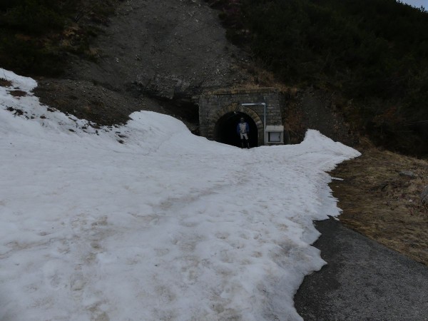 2016_05_Monte Zoncolan.jpg (132.2 KiB) 4449 mal betrachtet ... und dann "fini"