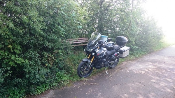 Bank1a.JPG (373.18 KiB) 5764 mal betrachtet Hinter der Deutsch-Belgischen Grenze