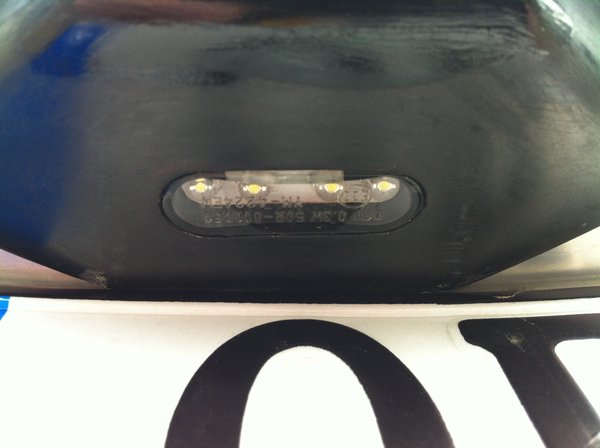 integrierte LED Kennzeichenleuchte