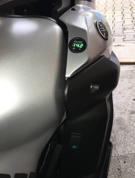 Spannungsanzeige_und_Schalter_Navi.jpg (211.82 KiB) 4901 mal betrachtet Bordspannung und Schalter für Navi