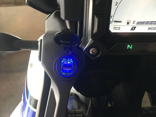 USB_Steckdose.jpg (130.43 KiB) 4901 mal betrachtet USB Steckdose