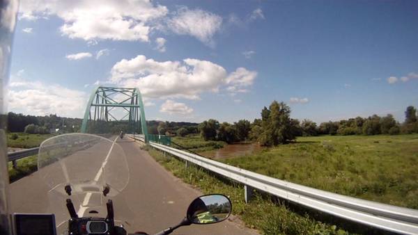 Grenzbrücke nach Ungarn