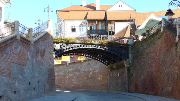 Lügenbrücke
