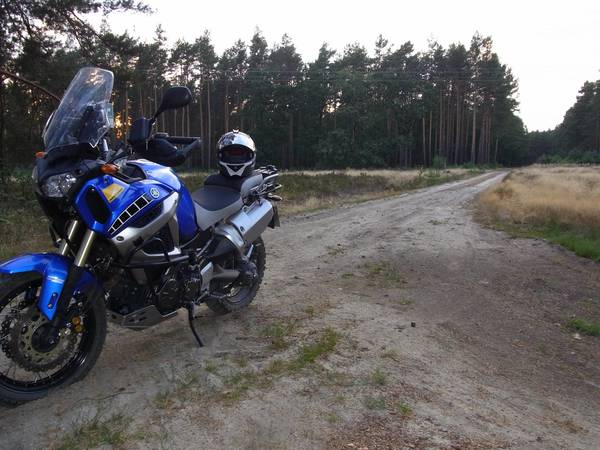 da haben die scouts zu tun...hier die zufahrtsstrasse zu schwarzenburg...