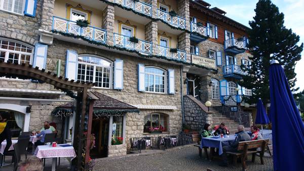 Standesgemäße Pause im Savoy