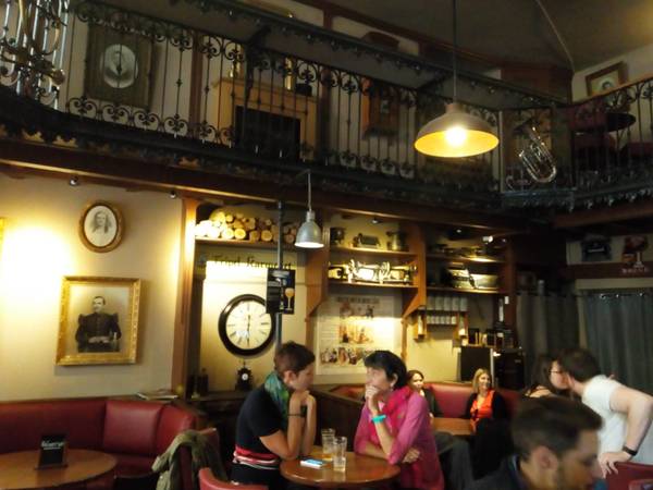 IMG_20180929_182800.jpg (198.36 KiB) 2488 mal betrachtet Kneipe in Belfort