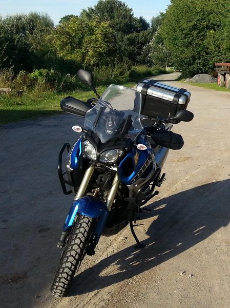 K1024_Tenere von vorne.JPG (162.46 KiB) 3668 mal betrachtet Vorne