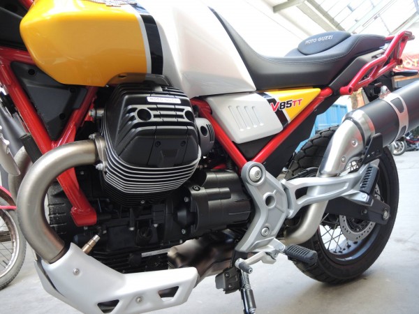Moto Guzzi V 85 TT DSCN4743.JPG