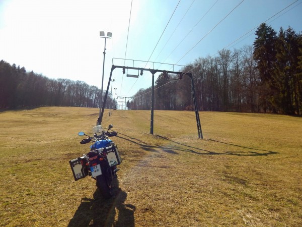 Skischleppspur Reifentest.jpg