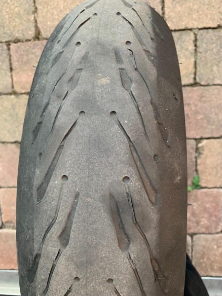 IMG_2696.jpg (588.34 KiB) 5315 mal betrachtet Laufleistung 7.650 km