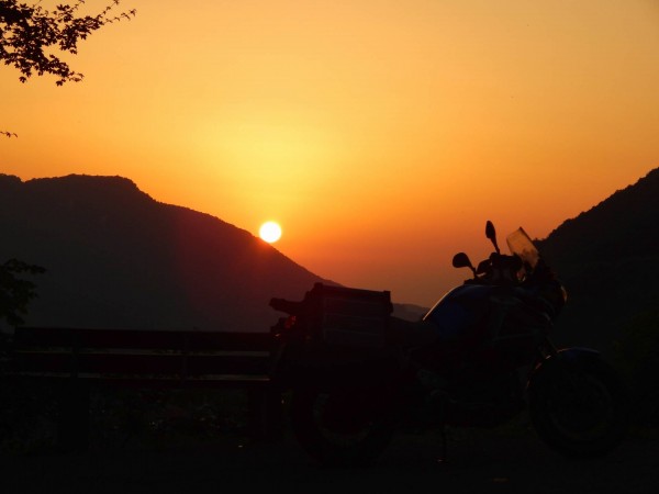 Sonnenuntergangsbänkchen 1.jpg