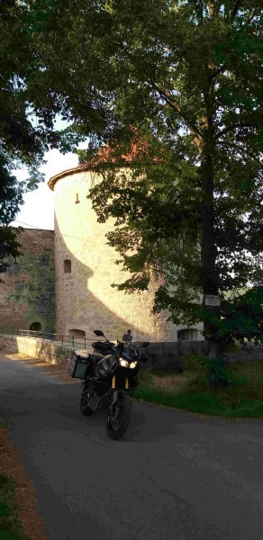 _20190709_193818_Burg.jpg (324.52 KiB) 3289 mal betrachtet Burg Neuhaus bei Igersheim