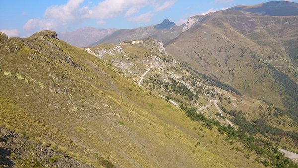 Das Fort Central oberhalb des Tende