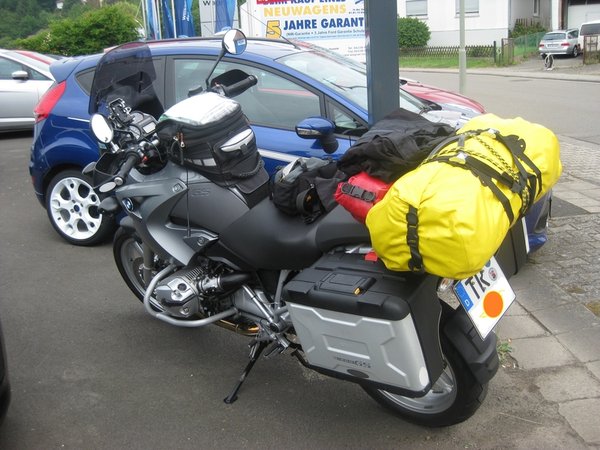 Hattech Gepäckbrücke beladen