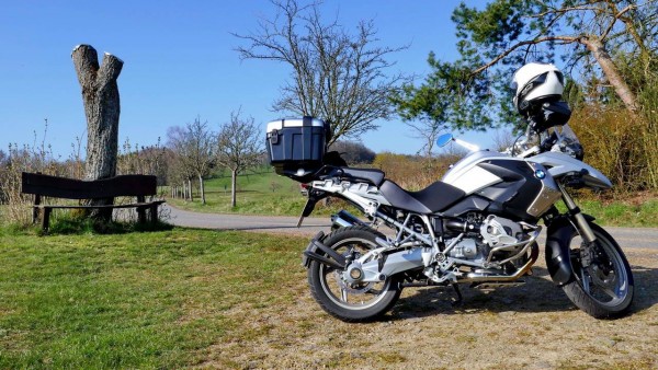 2020_03_27_GS_Bank_06a1280.JPG (229.68 KiB) 2159 mal betrachtet GS vor Bank Waldbröl - Bettenhagen