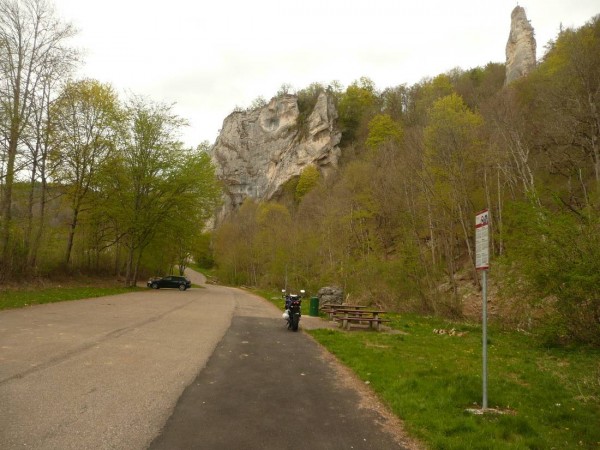 Unter Ruine Gutenstein im Donautal