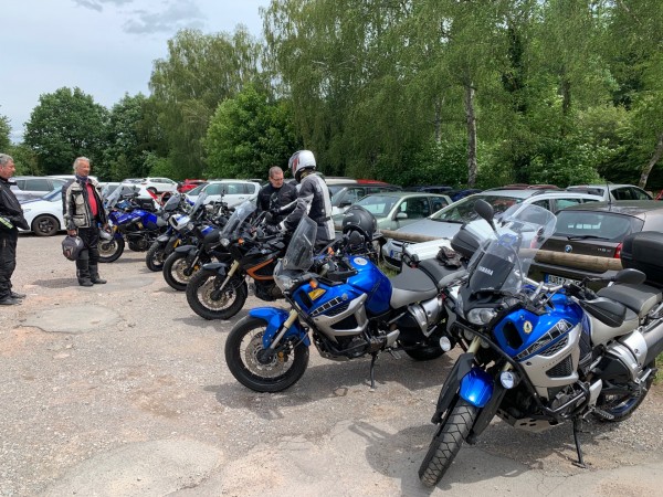 DECB73C8-25D0-44B2-9C76-04DE1F158AC7.jpeg (1021.34 KiB) 2289 mal betrachtet Kleines Treffen