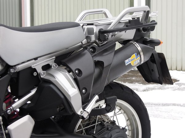 DSCN0907.JPG (105.56 KiB) 8607 mal betrachtet Optisch schöner Verlauf incl. der Fussrastenhalterung