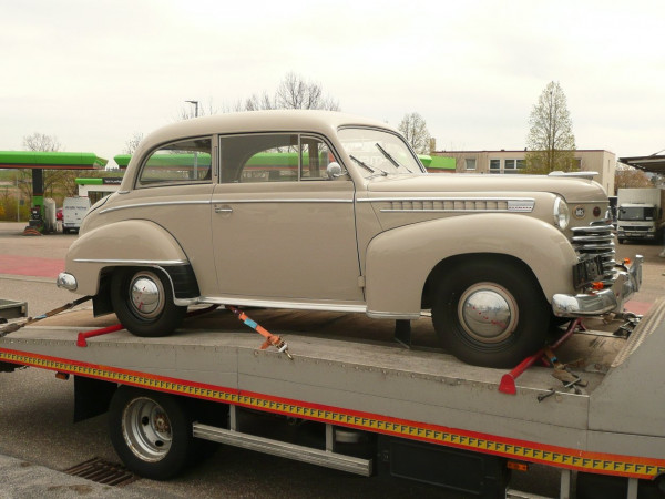 210409-Oly52-R.JPG (239.5 KiB) 2918 mal betrachtet Opel Olympia Mod. 1952