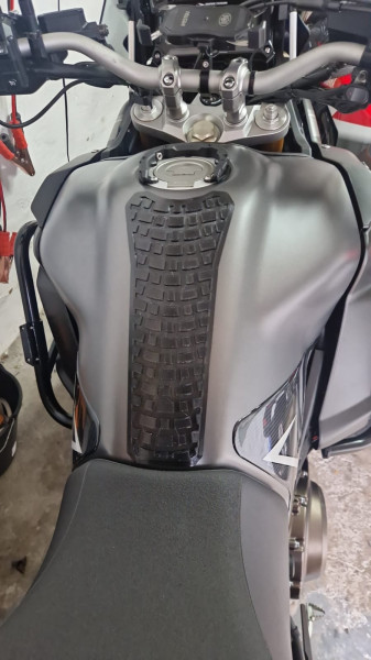 Tankpad auf dem Rücken.jpg