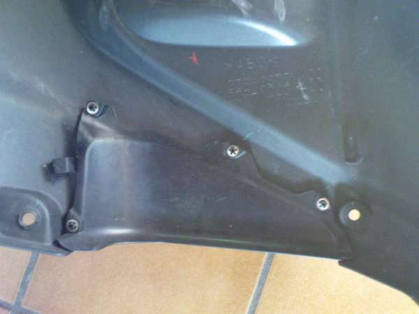 Innenseite rechte Seitenverkleidung