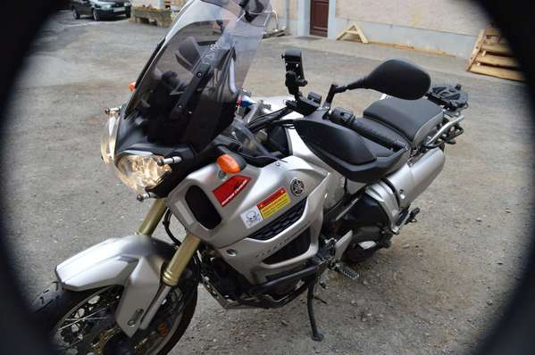 Da muss der Kleber hin ...