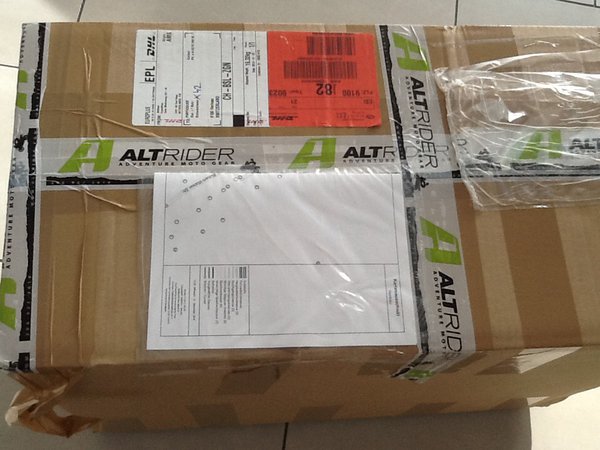 Was da wohl drin ist?