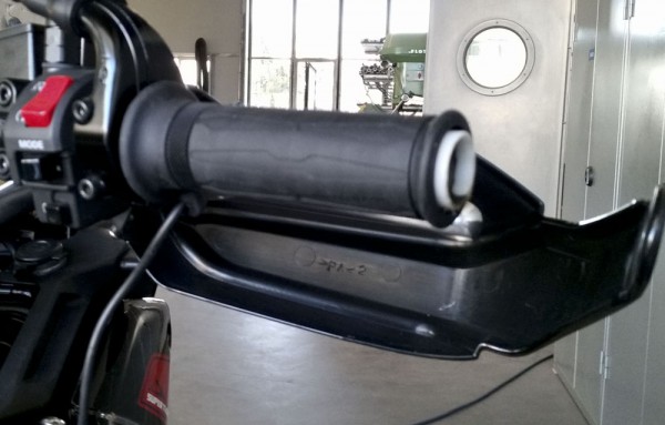 20150306_172332.jpg (116.24 KiB) 3901 mal betrachtet Griff rechts