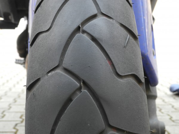 DSCN3257.JPG (266.21 KiB) 13244 mal betrachtet BW501 E vorne nach 9.900 km